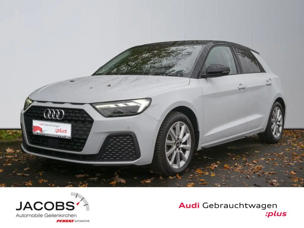 Photo 1 : Audi A1 2022 Essence