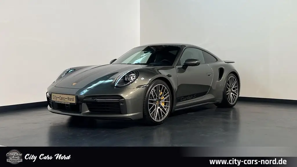 Photo 1 : Porsche 992 2021 Petrol