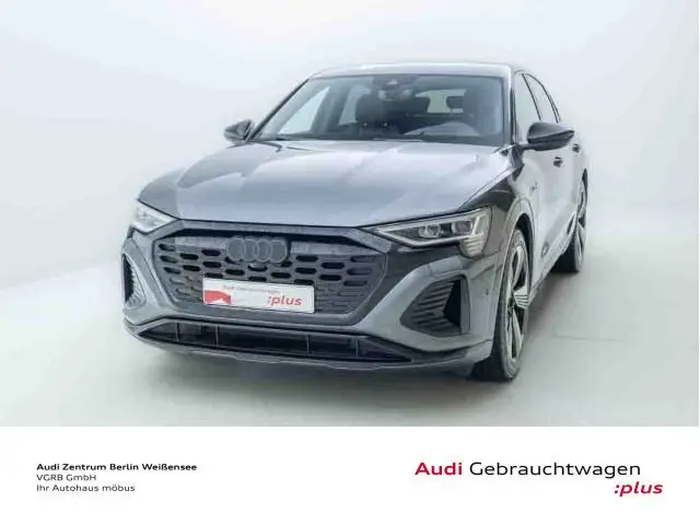 Photo 1 : Audi Q8 2023 Non renseigné