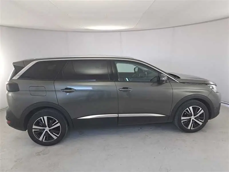 Photo 1 : Peugeot 5008 2020 Diesel