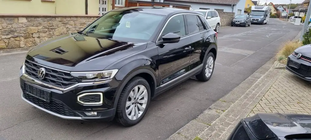 Photo 1 : Volkswagen T-roc 2021 Petrol