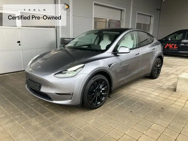 Photo 1 : Tesla Model Y 2024 Non renseigné