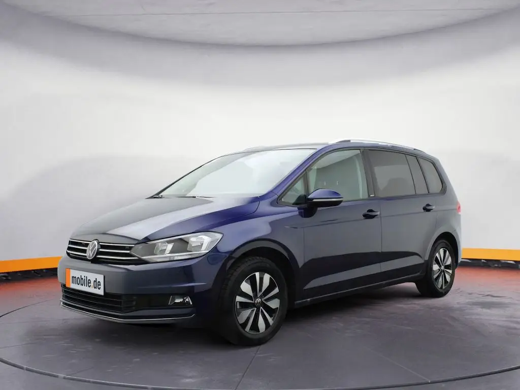 Photo 1 : Volkswagen Touran 2024 Essence