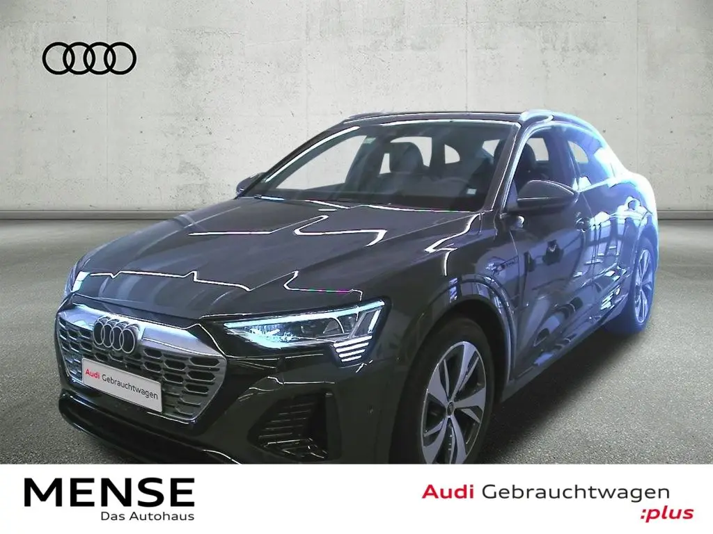 Photo 1 : Audi Q8 2024 Non renseigné