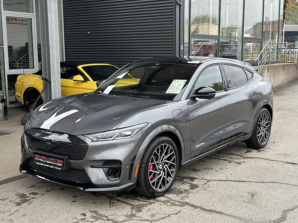 Photo 1 : Ford Mustang 2024 Non renseigné