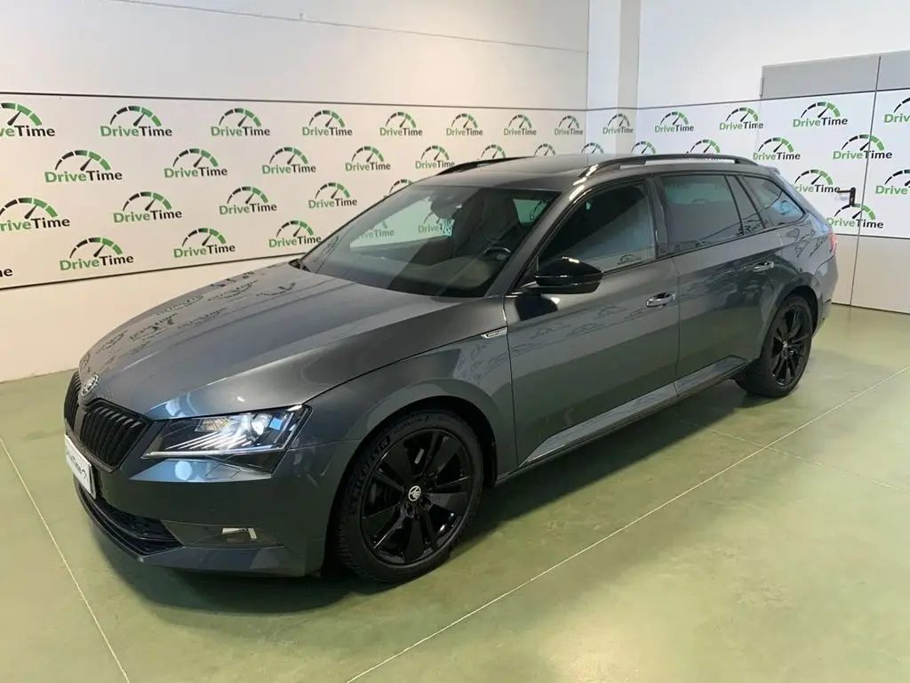 Photo 1 : Skoda Superb 2018 Diesel