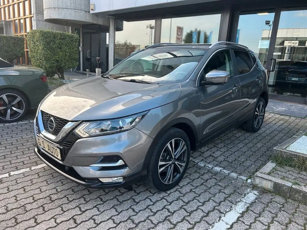 Photo 1 : Nissan Qashqai 2018 Essence