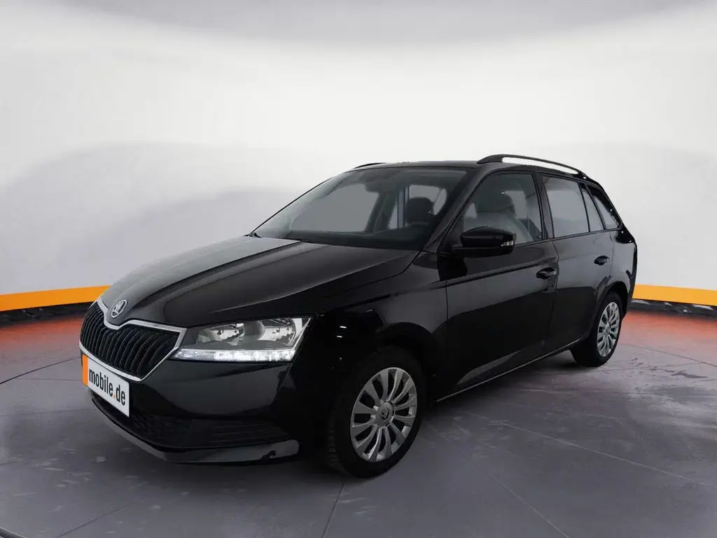 Photo 1 : Skoda Fabia 2022 Petrol