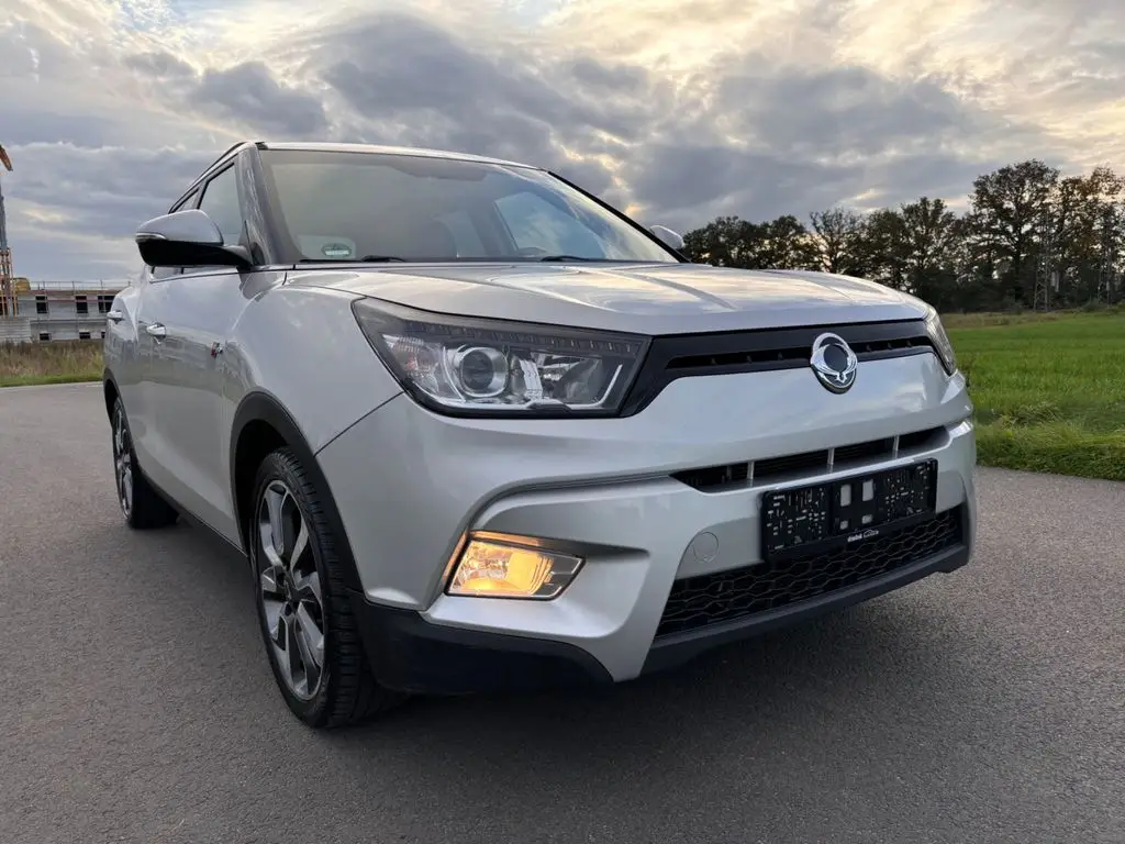 Photo 1 : Ssangyong Tivoli 2016 Diesel