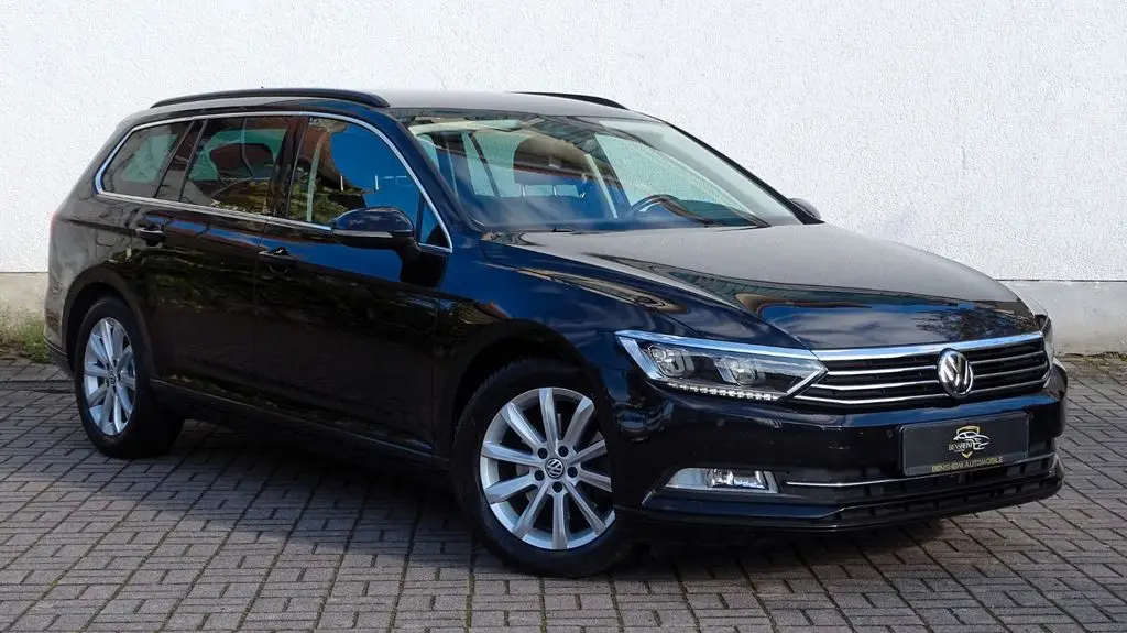 Photo 1 : Volkswagen Passat 2015 Petrol