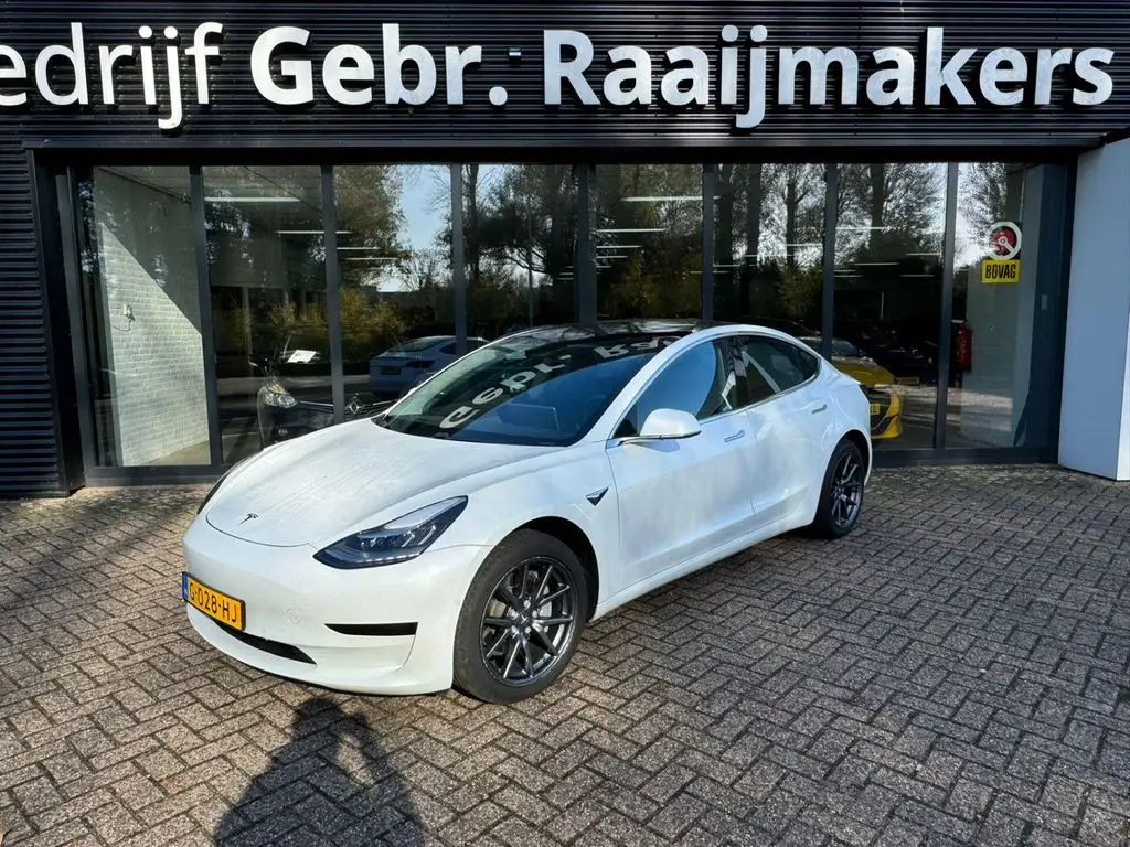 Photo 1 : Tesla Model 3 2019 Non renseigné