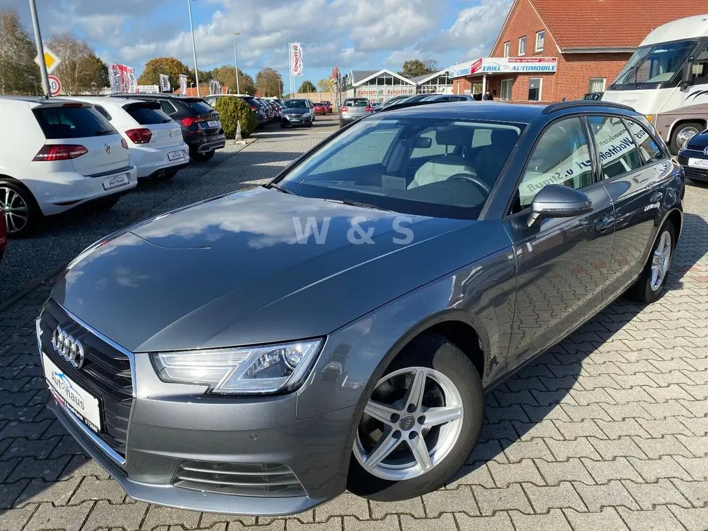 Photo 1 : Audi A4 2019 Diesel