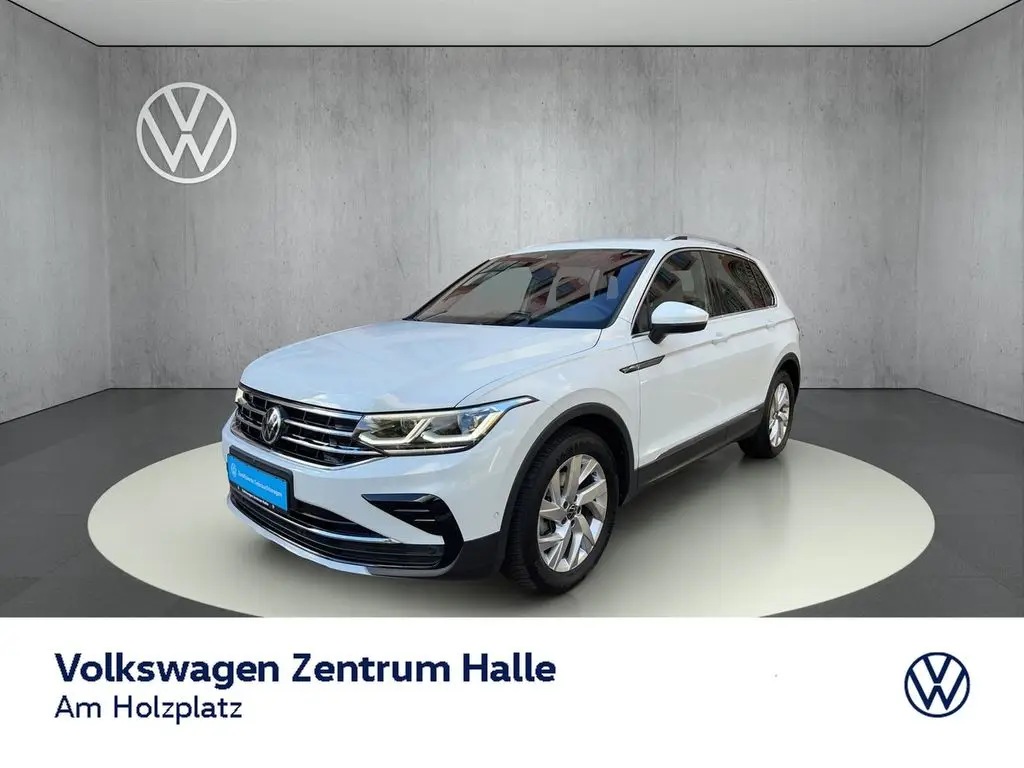 Photo 1 : Volkswagen Tiguan 2020 Essence