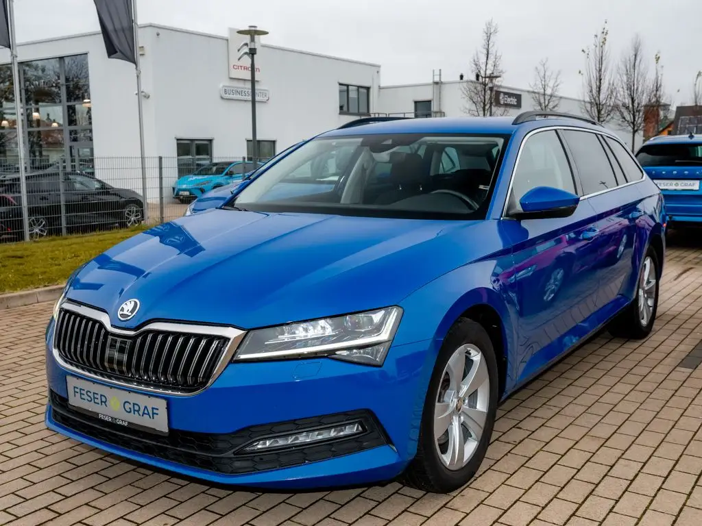 Photo 1 : Skoda Superb 2021 Petrol