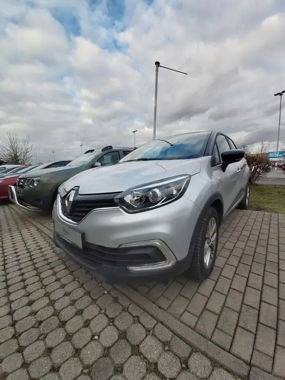 Photo 1 : Renault Captur 2019 Essence