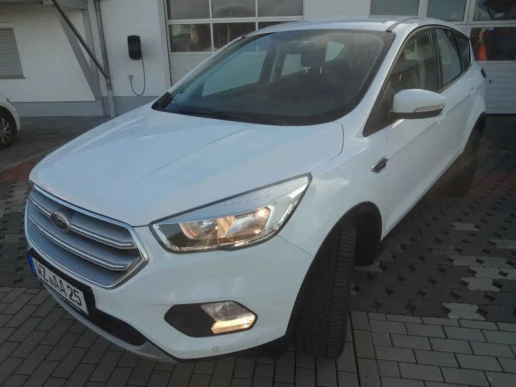 Photo 1 : Ford Kuga 2019 Diesel