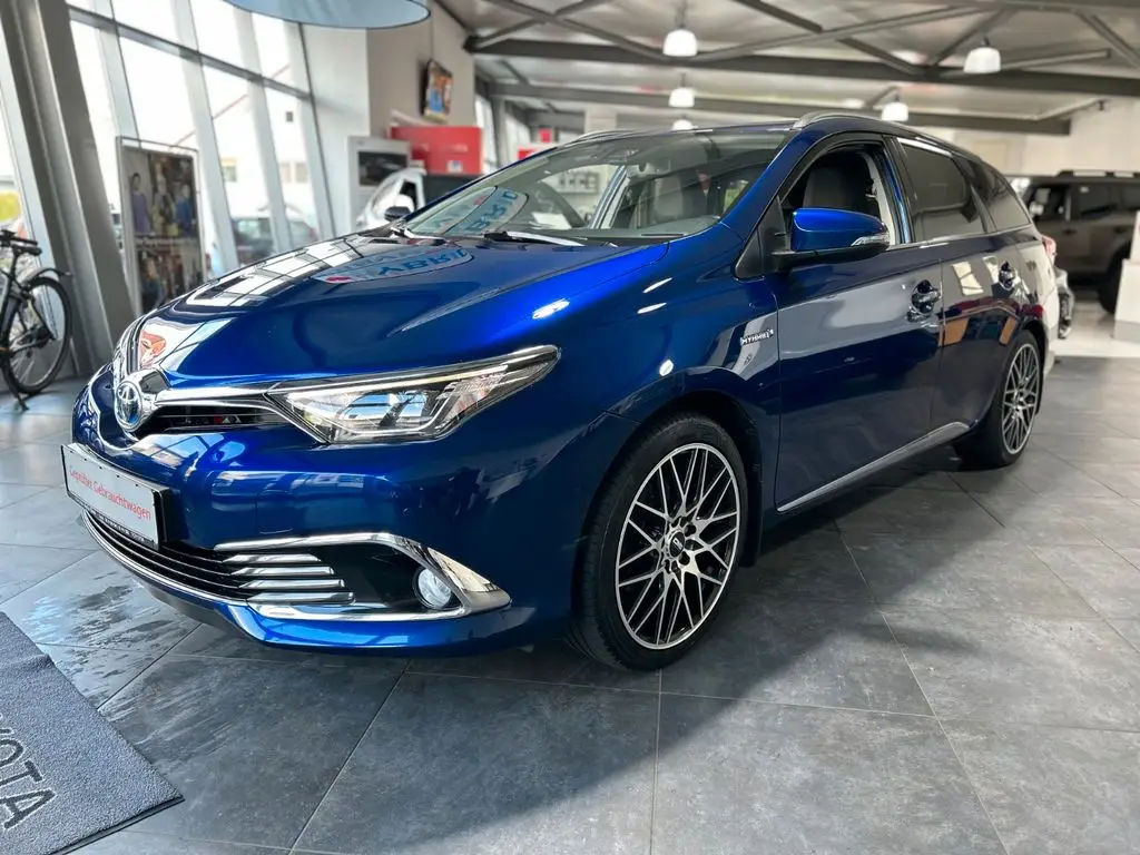 Photo 1 : Toyota Auris 2018 Petrol