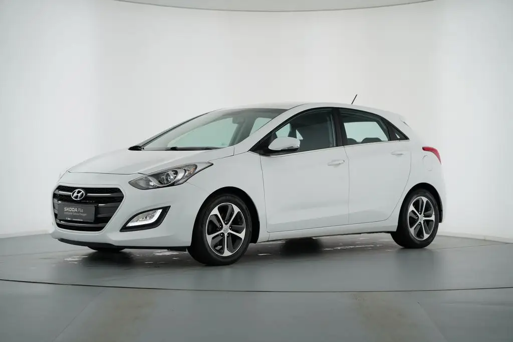 Photo 1 : Hyundai I30 2016 Petrol