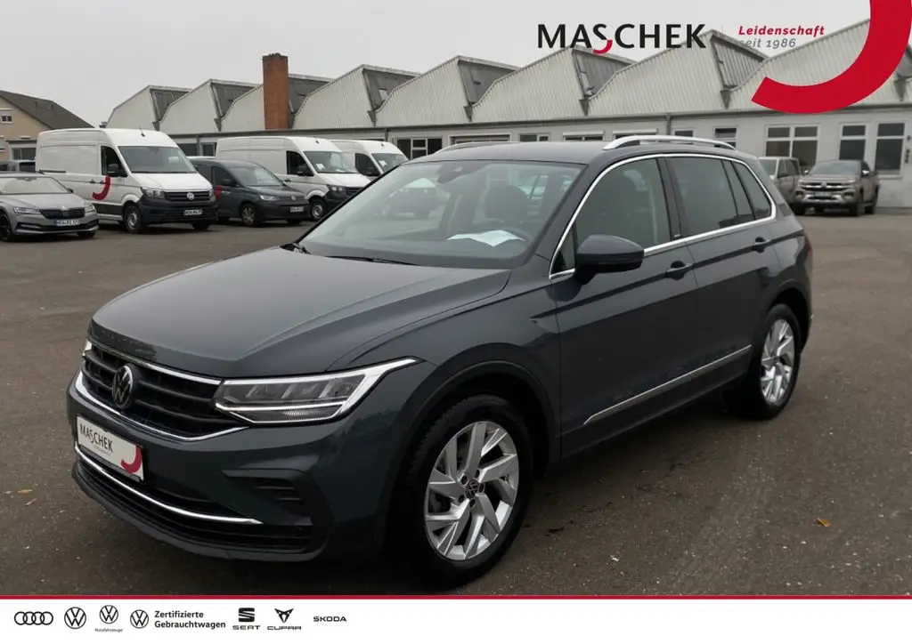 Photo 1 : Volkswagen Tiguan 2024 Petrol