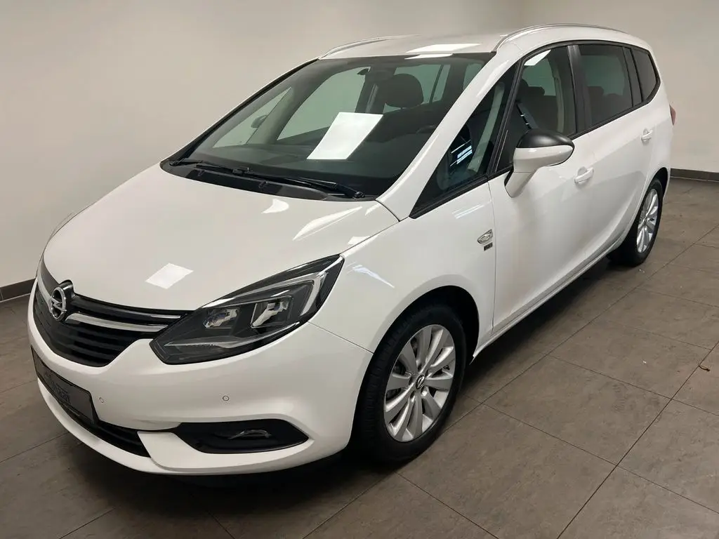 Photo 1 : Opel Zafira 2019 Diesel