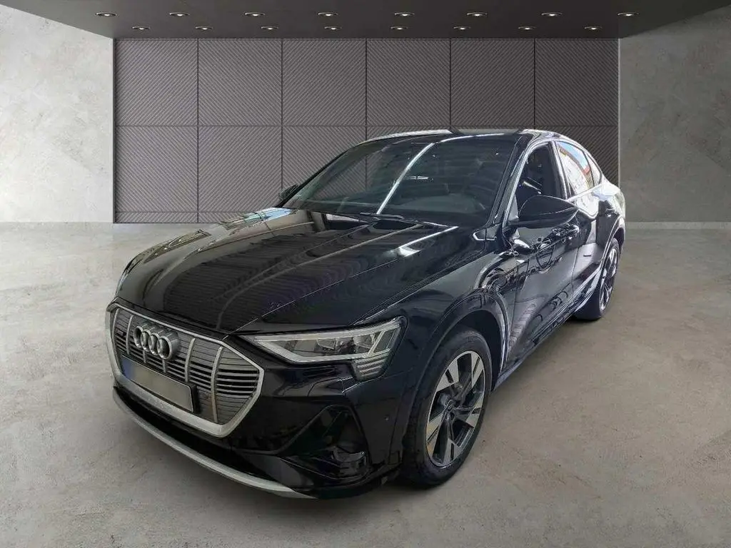 Photo 1 : Audi E-tron 2021 Non renseigné