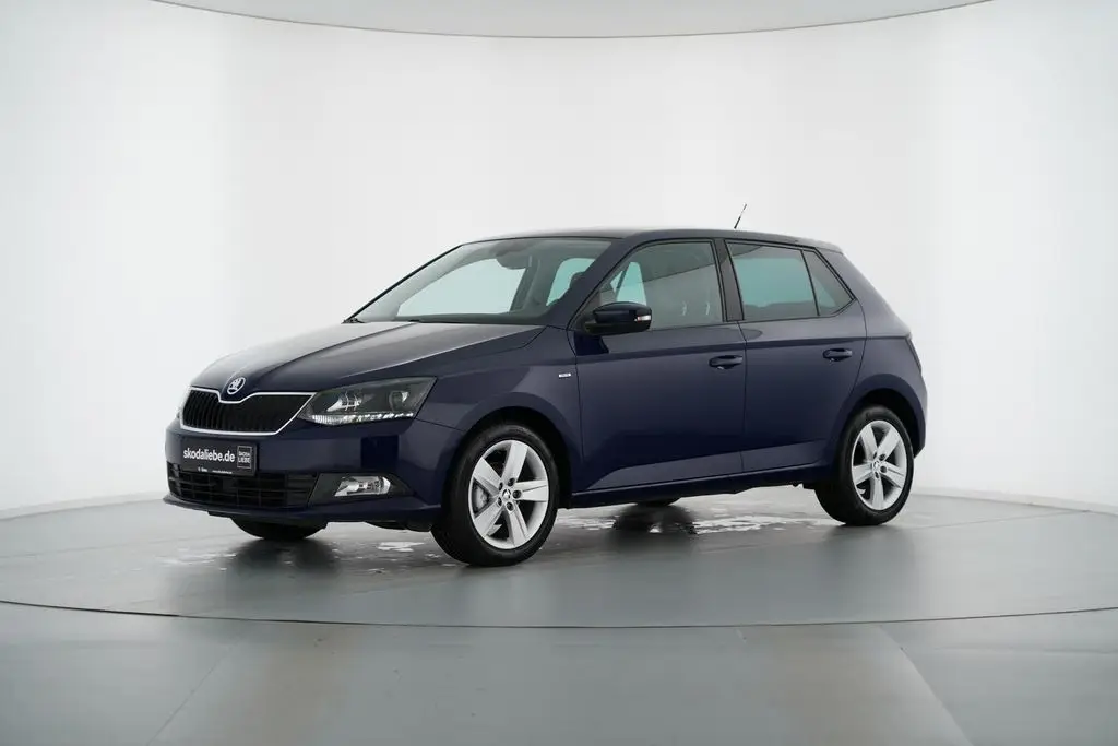 Photo 1 : Skoda Fabia 2017 Essence