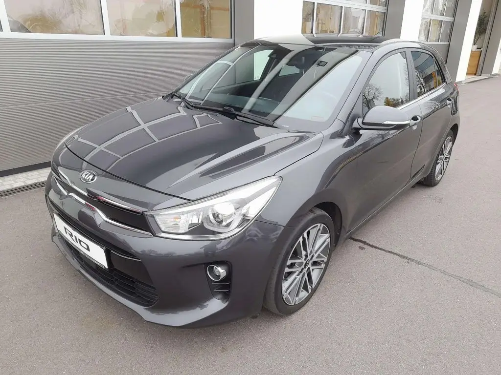 Photo 1 : Kia Rio 2019 Petrol