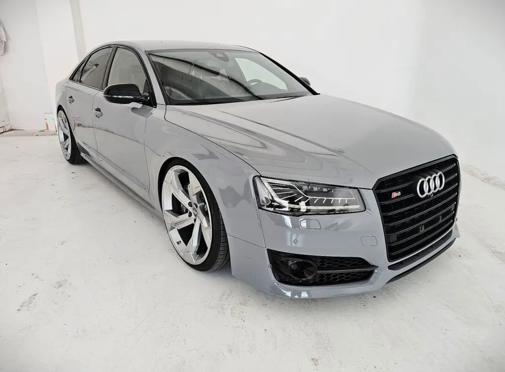 Photo 1 : Audi S8 2017 Petrol