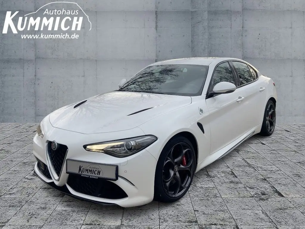 Photo 1 : Alfa Romeo Giulia 2019 Petrol