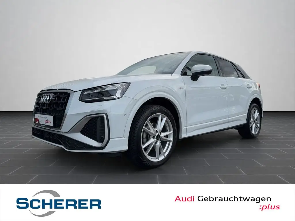 Photo 1 : Audi Q2 2023 Essence