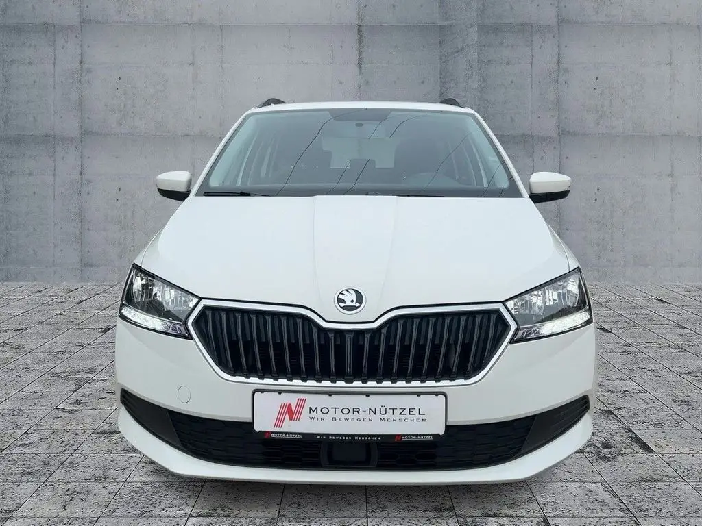 Photo 1 : Skoda Fabia 2020 Essence