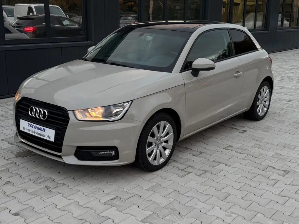 Photo 1 : Audi A1 2017 Essence