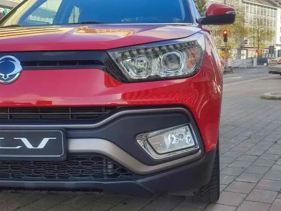 Photo 1 : Ssangyong Xlv 2016 Petrol