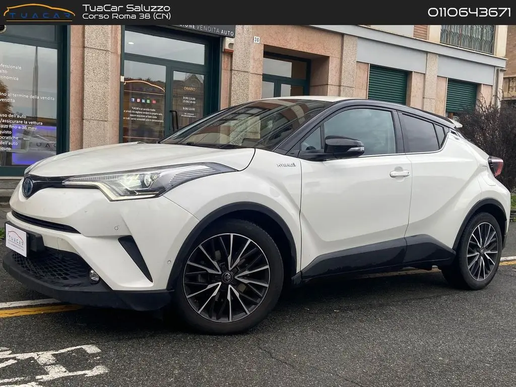 Photo 1 : Toyota C-hr 2017 Hybride