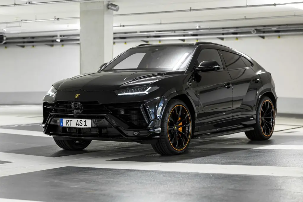 Photo 1 : Lamborghini Urus 2024 Essence