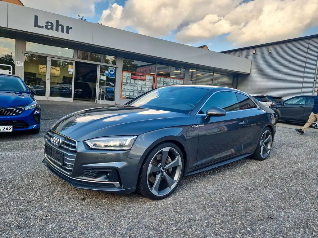 Photo 1 : Audi A5 2018 Petrol