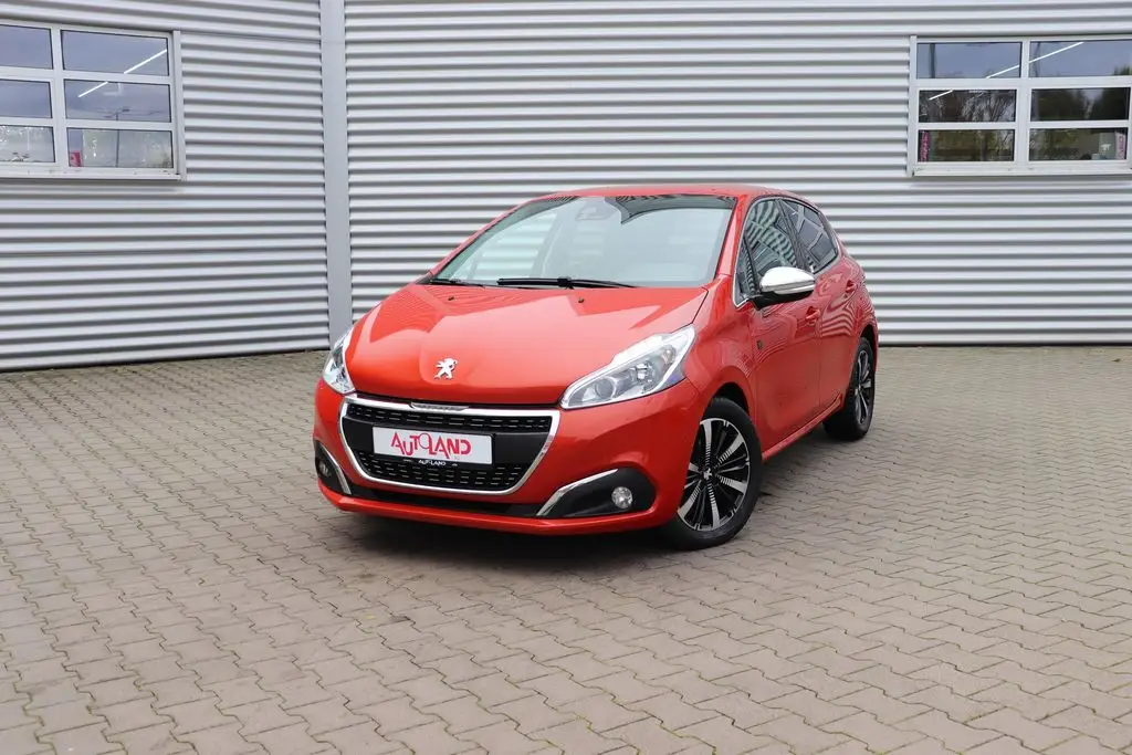 Photo 1 : Peugeot 208 2018 Petrol