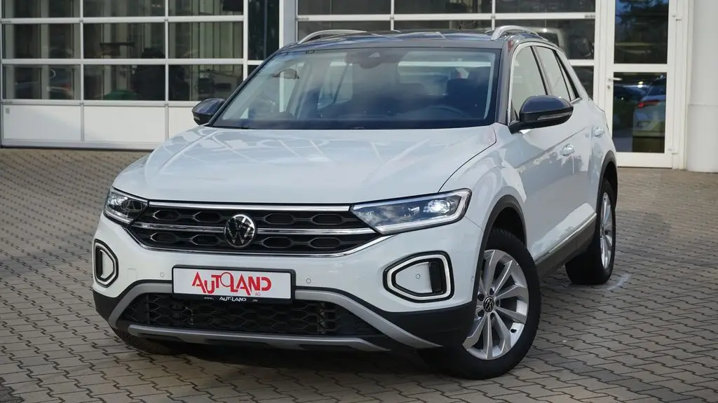 Photo 1 : Volkswagen T-roc 2022 Essence