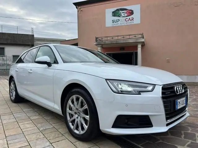 Photo 1 : Audi A4 2016 Diesel