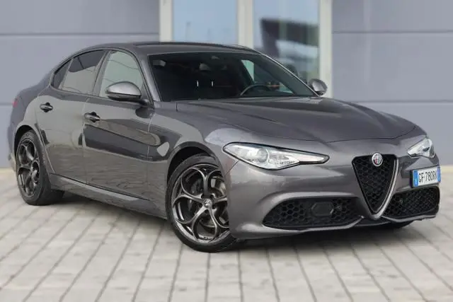 Photo 1 : Alfa Romeo Giulia 2021 Diesel