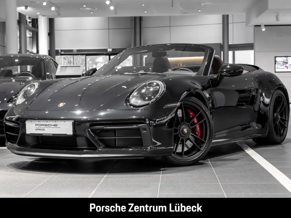 Photo 1 : Porsche 992 2022 Essence