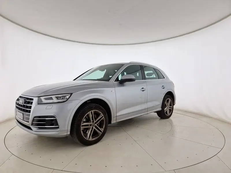 Photo 1 : Audi Q5 2019 Autres