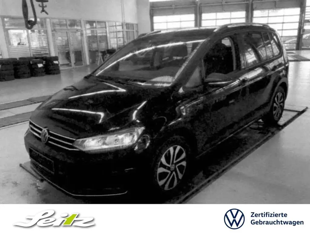 Photo 1 : Volkswagen Touran 2023 Diesel