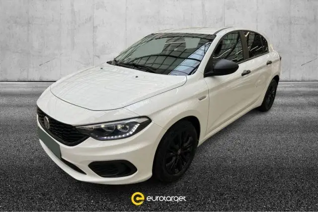 Photo 1 : Fiat Tipo 2020 Petrol