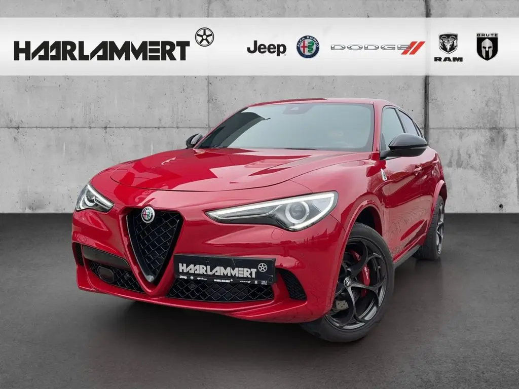 Photo 1 : Alfa Romeo Stelvio 2023 Essence