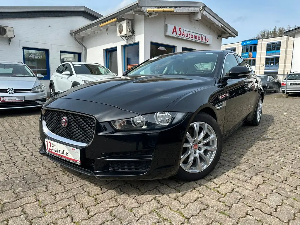 Photo 1 : Jaguar Xe 2018 Diesel