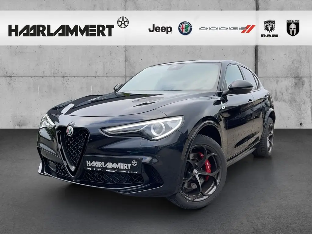 Photo 1 : Alfa Romeo Stelvio 2023 Petrol