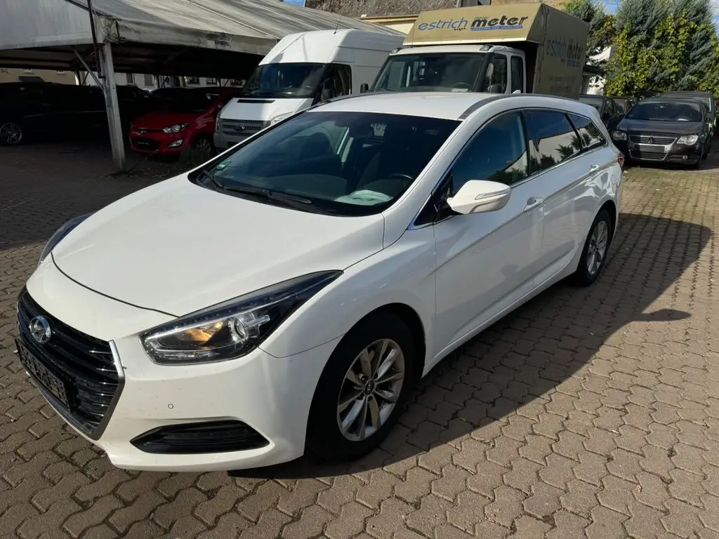 Photo 1 : Hyundai I40 2018 Petrol