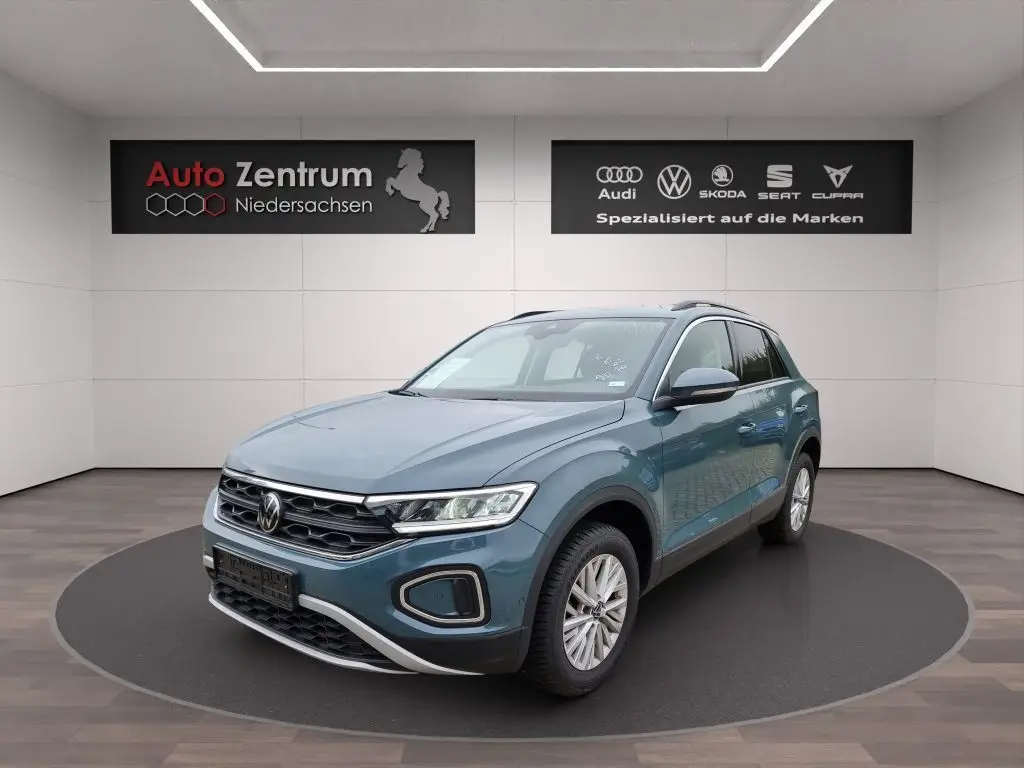 Photo 1 : Volkswagen T-roc 2023 Petrol