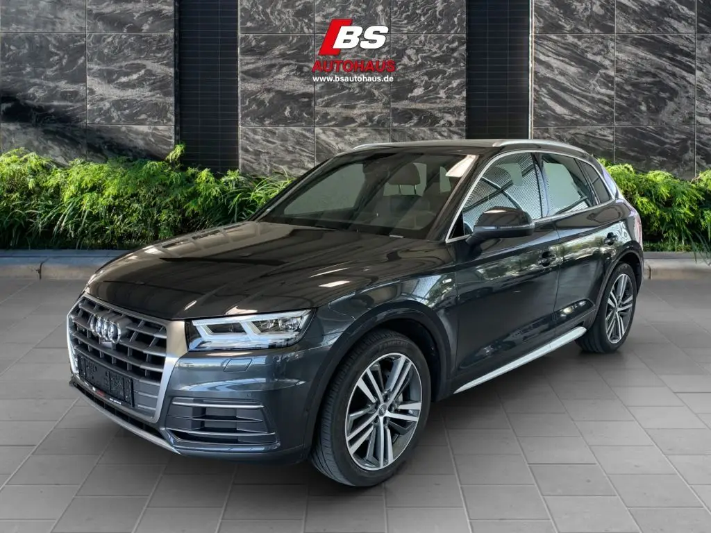 Photo 1 : Audi Q5 2017 Diesel